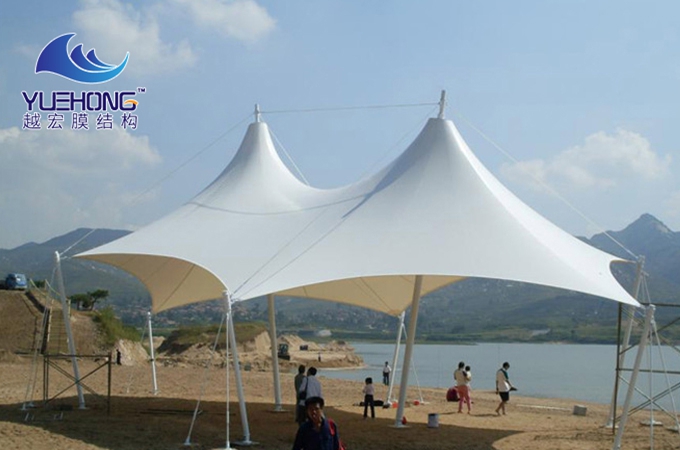 下雨天  膜结构遮阳雨棚撑起城市“暖暖民生温度”